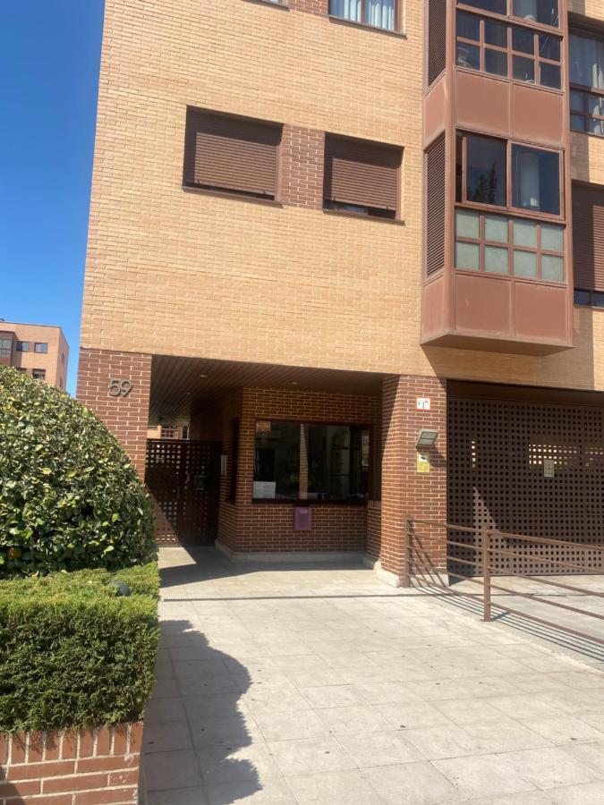 מדריד Deyanira Suite, Aeropuerto, Ifema מראה חיצוני תמונה