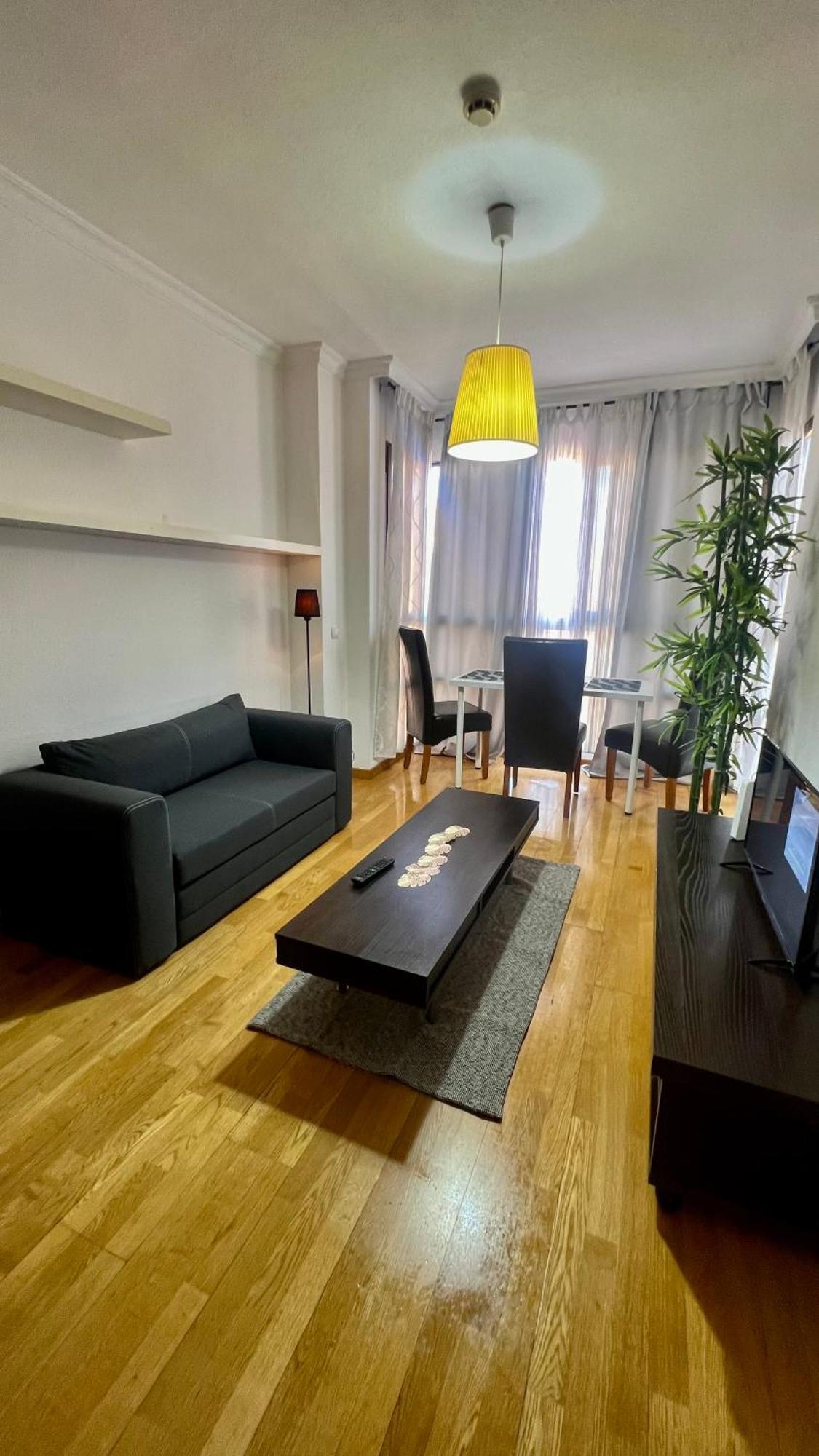 מדריד Deyanira Suite, Aeropuerto, Ifema מראה חיצוני תמונה
